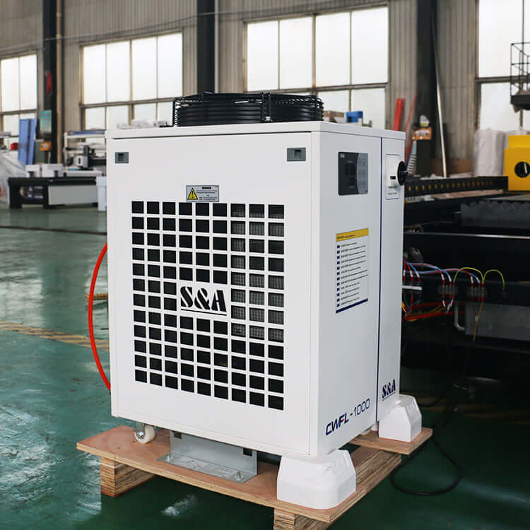 Industrial cooling system for fiber laser cutting machine in factory setting