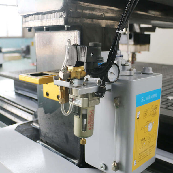High-efficiency oil mist pump attached to a precision lubrication machine, highlighting advanced engineering and industrial application.